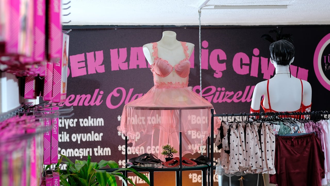 Fantazi İç Giyimde Yenilikçi Bir Vizyon: Tümsek İç Giyim Hikayesi