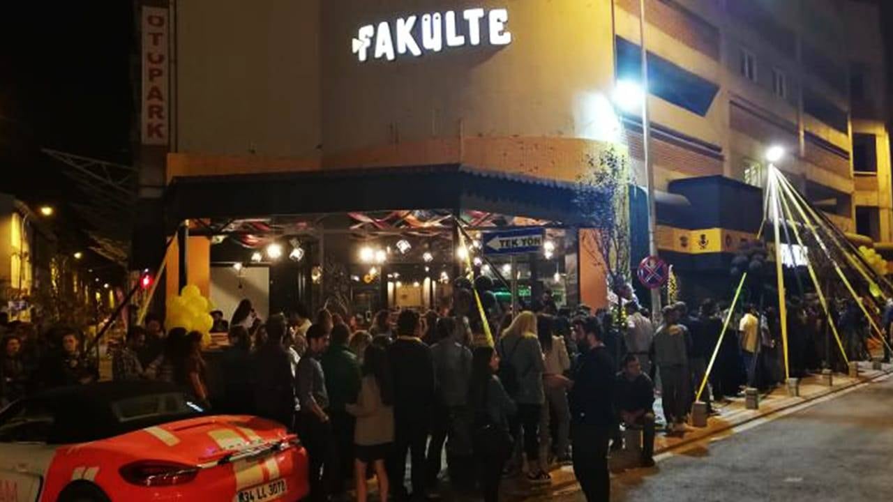 Eskişehir'in En İyi 50 Pub ve Gece Kulübüne Zoom'la