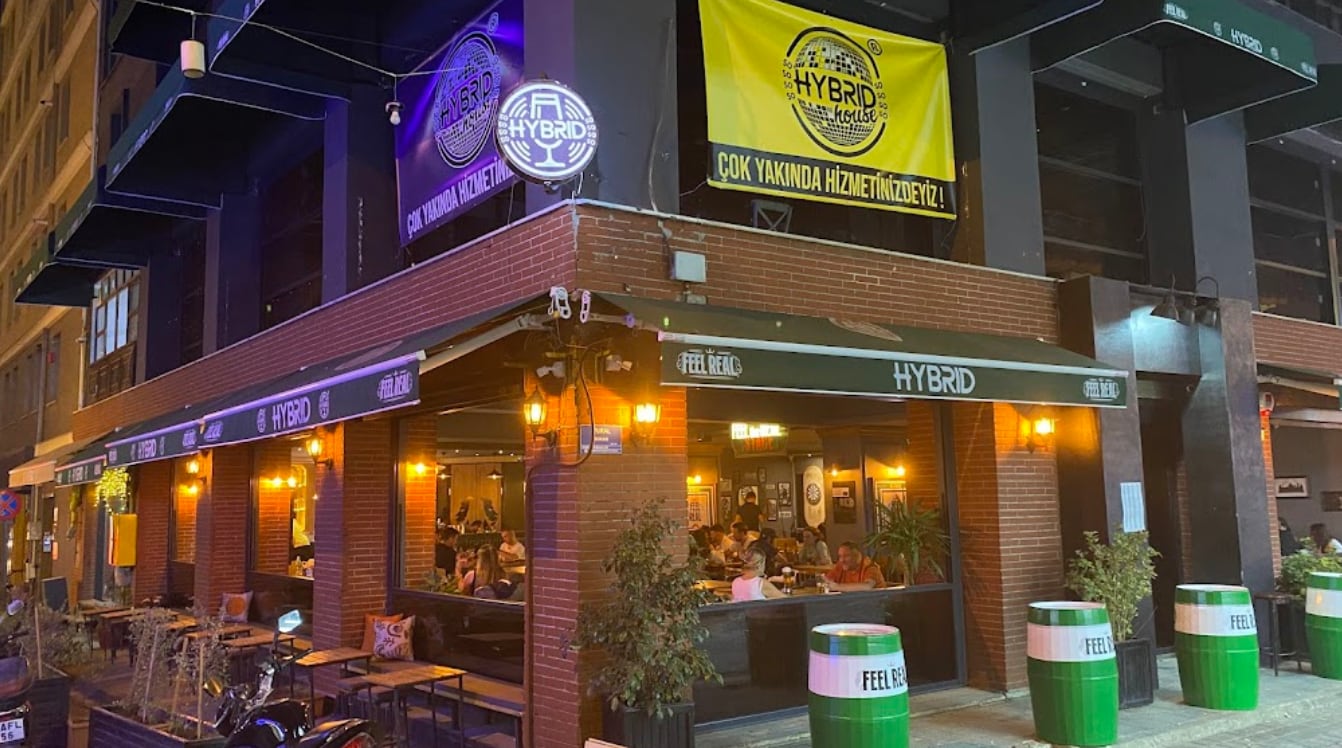 Eskişehir'in En İyi 50 Pub ve Gece Kulübüne Zoom'la