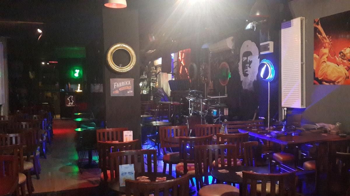 Eskişehir'in En İyi 50 Pub ve Gece Kulübüne Zoom'la