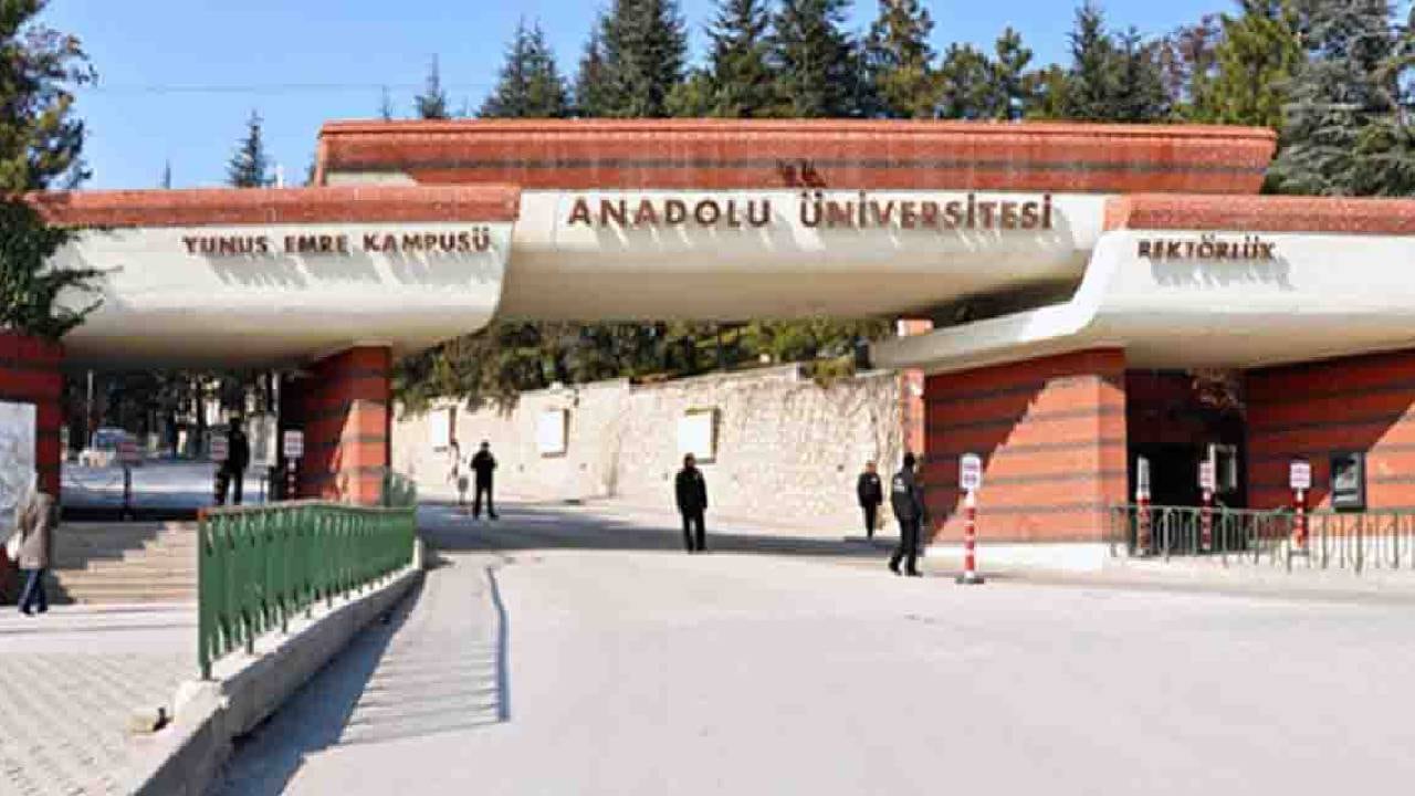 eskisehir-anadolu-universitesi