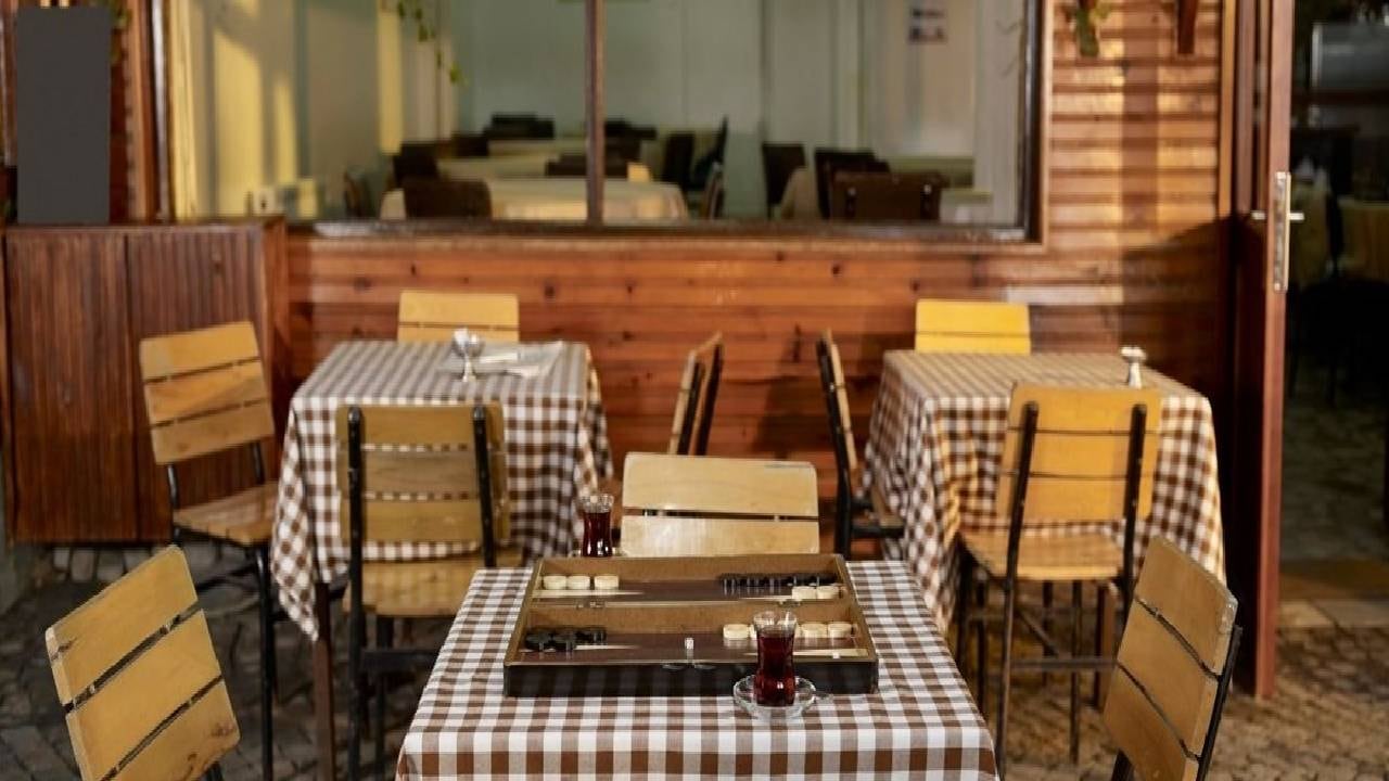 20 Adımda Eskişehir Kıraathaneleri Listesine Zoomla