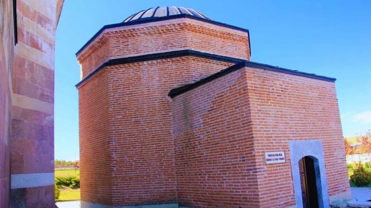 eskisehirdeki-turbeler