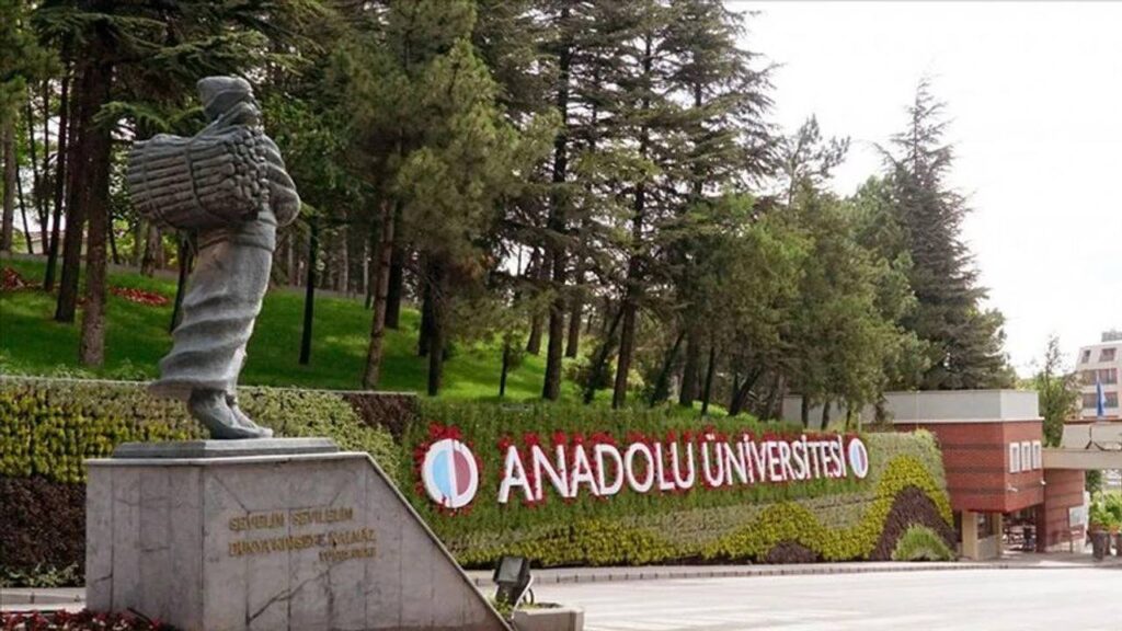 eskisehir-anadolu-universitesi